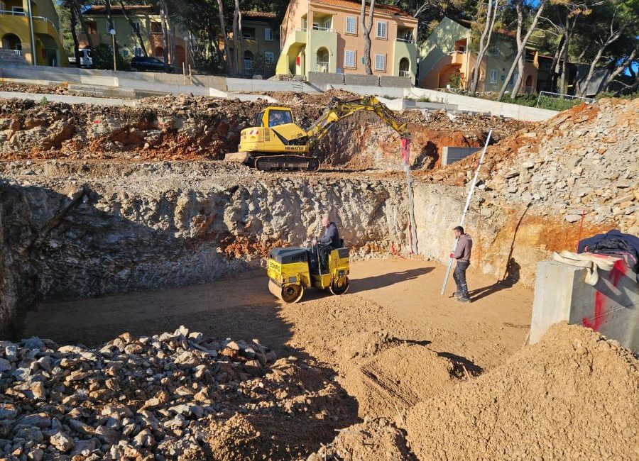 Izgradnja infrastrukture kampa